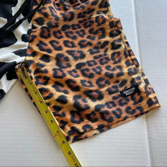 All Over Animal Print Shorts Chinatown Market Men size Small New - Picture 8 of 8